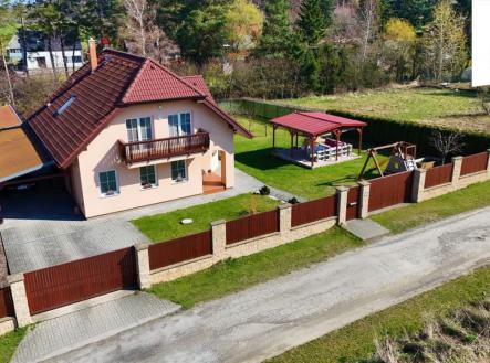 Prodej - dům/vila, 167 m²