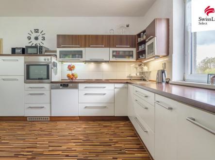 fotografie | Prodej - nájemní dům, 415 m²