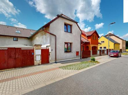 Prodej - dům/vila, 216 m²