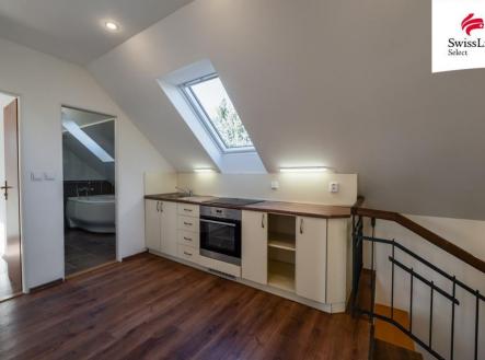 Prodej - dům/vila, 196 m² obrázek