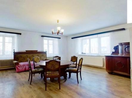 Prodej - dům/vila, 458 m²