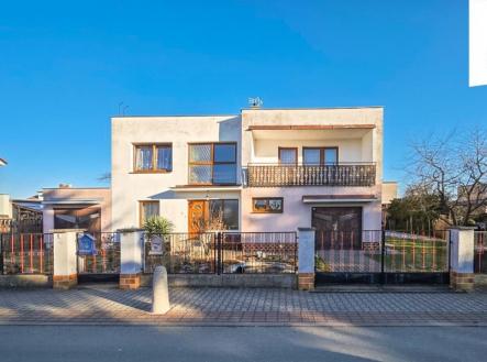 Prodej - dům/vila, 240 m² obrázek