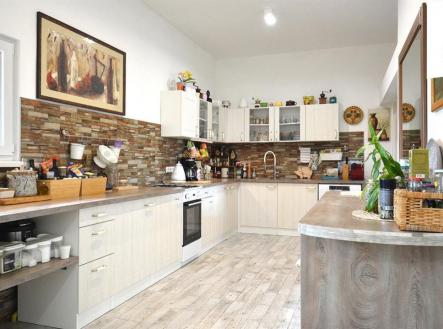 fotografie | Prodej - penzion, 662 m²