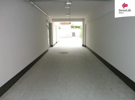 fotografie | Pronájem - malý objekt/garáž