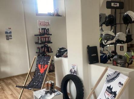 fotografie | Pronájem - obchodní prostor, 98 m²