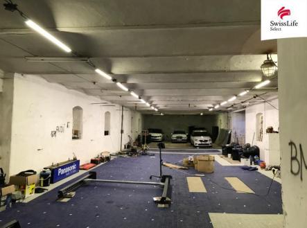 Pronájem - skladovací prostor, 500 m² obrázek