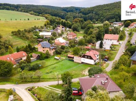 Prodej - pozemek pro bydlení, 858 m²