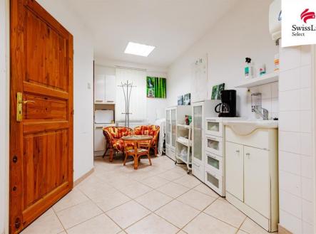 fotografie | Prodej - obchodní prostor, 200 m²