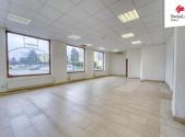 Pronájem - obchodní prostor, 141 m²