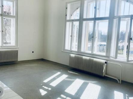 fotografie | Pronájem - obchodní prostor, 32 m²