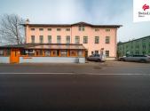 Prodej - restaurace, 190 m²