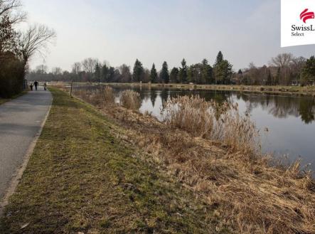 fotografie | Prodej - pozemek pro komerční výstavbu, 4 264 m²