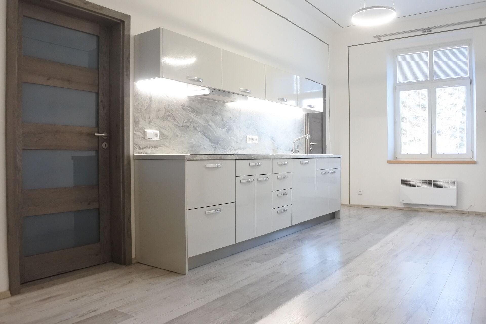 Pronájem zrekonstruovaného bytu 2+1, 80 m², Čsl. armády, Tábor
