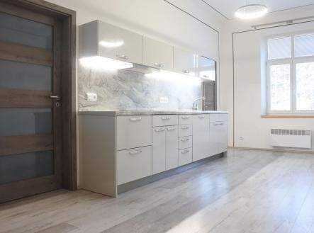 Pronájem bytu, 2+1, 80 m² obrázek