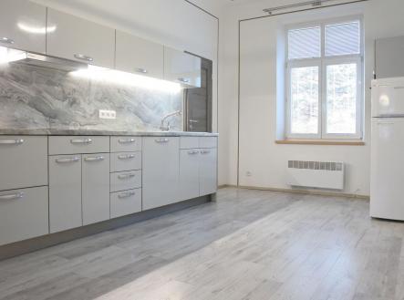 Pronájem bytu, 2+1, 80 m²