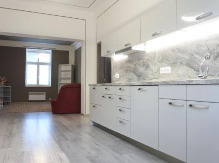 Pronájem bytu, 2+1, 80 m²