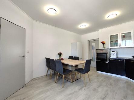 Pronájem bytu, 3+1, 97 m²