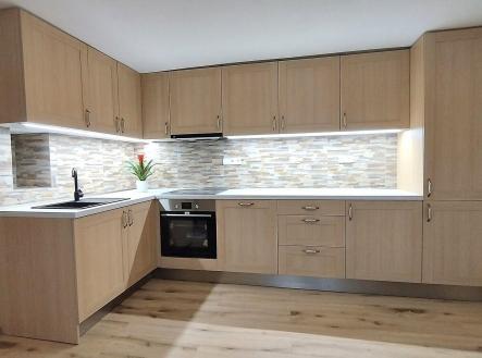 Pronájem - dům/vila, 150 m²