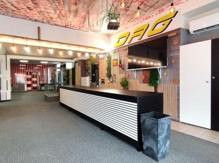 Pronájem - obchodní prostor