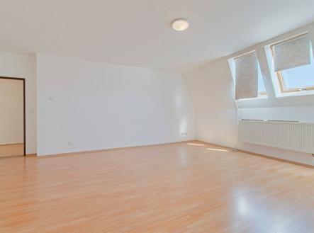 . | Pronájem bytu, 2+kk, 60 m²