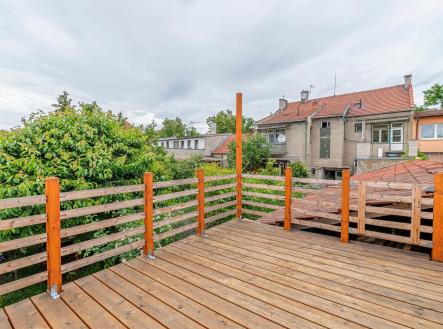 . | Prodej - nájemní dům, 295 m²