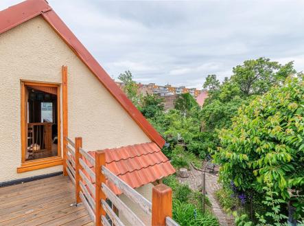 . | Prodej - nájemní dům, 295 m²