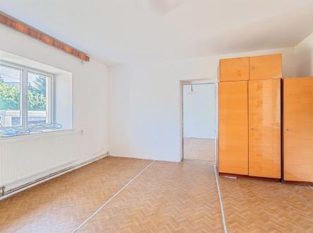 . | Prodej - dům/vila, 235 m²