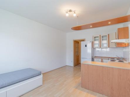 . | Pronájem bytu, 1+kk, 31 m²