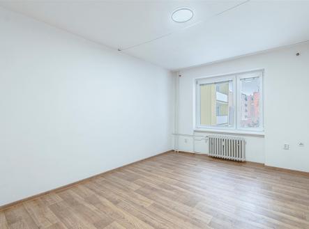 . | Pronájem bytu, 1+kk, 28 m²
