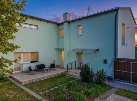 . | Prodej - dům/vila, 210 m²