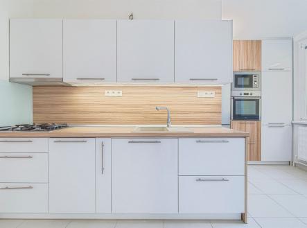 . | Pronájem bytu, 3+1, 73 m²