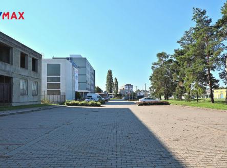 img-1522.jpg | Prodej - kanceláře, 1 280 m²