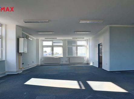 Prodej - kanceláře, 720 m²