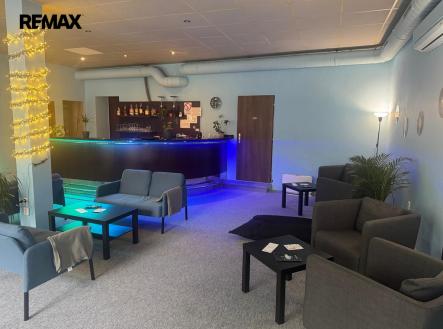 orlita-kavarna-2.jpg | Pronájem - obchodní prostor, 100 m²