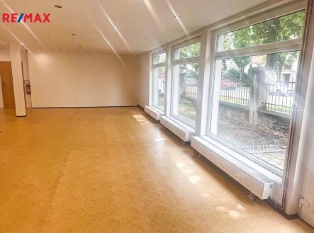 sebek1.jpeg | Pronájem - obchodní prostor, 390 m²