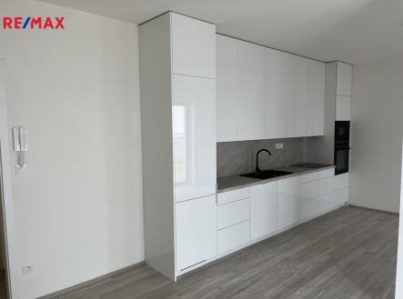 img-1740.jpeg | Pronájem bytu, 2+kk, 105 m²