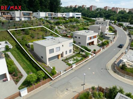 ovs-1-hranice.jpg | Prodej - dům/vila, 195 m²