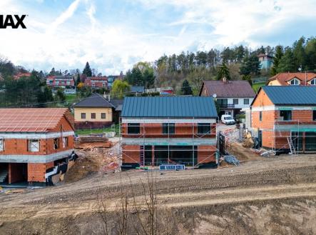 c11c5f6b-b000-4e05-a56a-70578ea80b15.jpg | Prodej - dům/vila, 207 m²