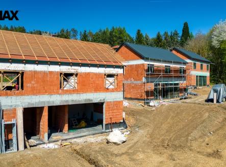 f7426661-7dd4-4942-8703-564960612648.jpg | Prodej - dům/vila, 207 m²