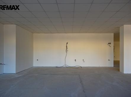 Interiér | Pronájem - obchodní prostor, 160 m²