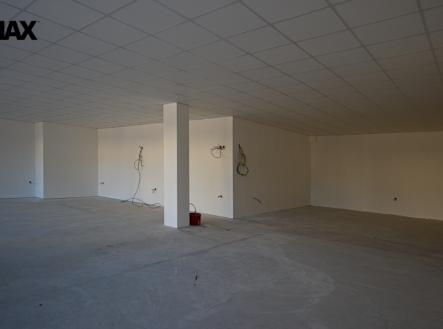 Interiér | Pronájem - obchodní prostor, 160 m²
