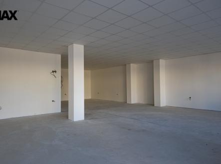 Interiér | Pronájem - obchodní prostor, 160 m²