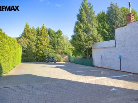 img-2048.jpg | Pronájem - malý objekt/garáž