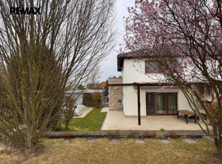 58b80ab2-182f-4d39-b7d3-d14def5e3bef.jpeg | Prodej - dům/vila, 184 m²