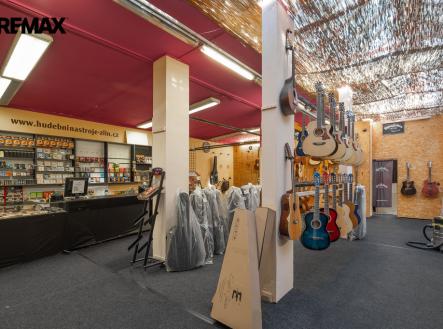 d1008112-edit-2-kopie.jpg | Pronájem - obchodní prostor, 198 m²