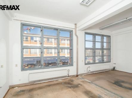 Pronájem - obchodní prostor, 25 m² obrázek