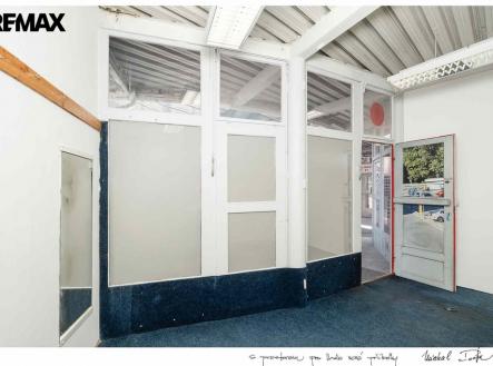 Pronájem - obchodní prostor, 20 m²