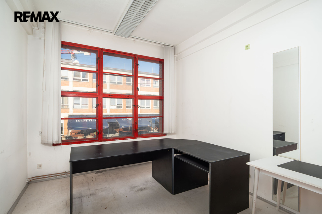 d1008178-edit.jpg