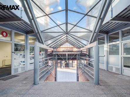 d1008250-edit.jpg | Pronájem - obchodní prostor, 14 m²