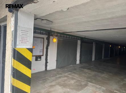 malenovice-garaz-1.jpeg | Prodej - malý objekt/garáž